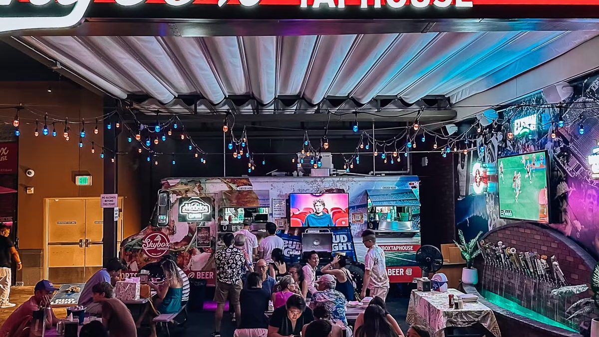 Best Karaoke in Waikiki: Sing Every Night at Skybox Taphouse